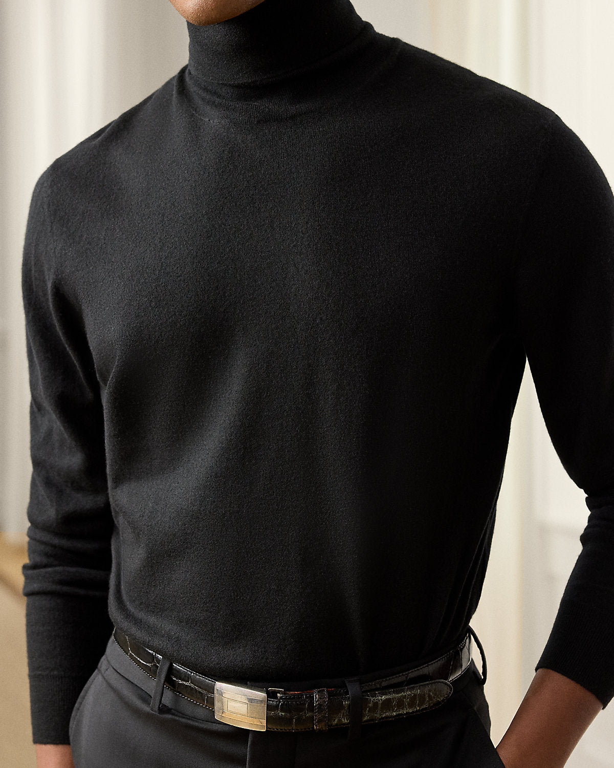 Cashmere Roll Neck Jumper Classic Black