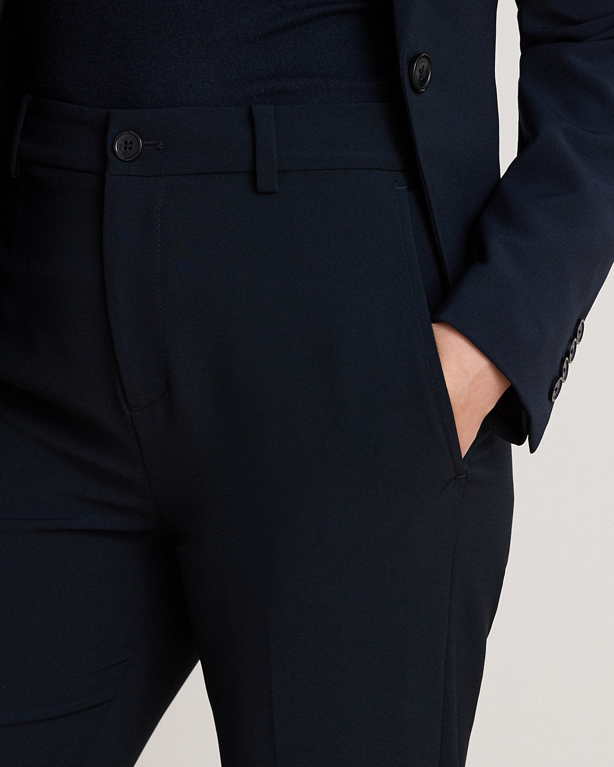 Stretch Crepe Straight Pant