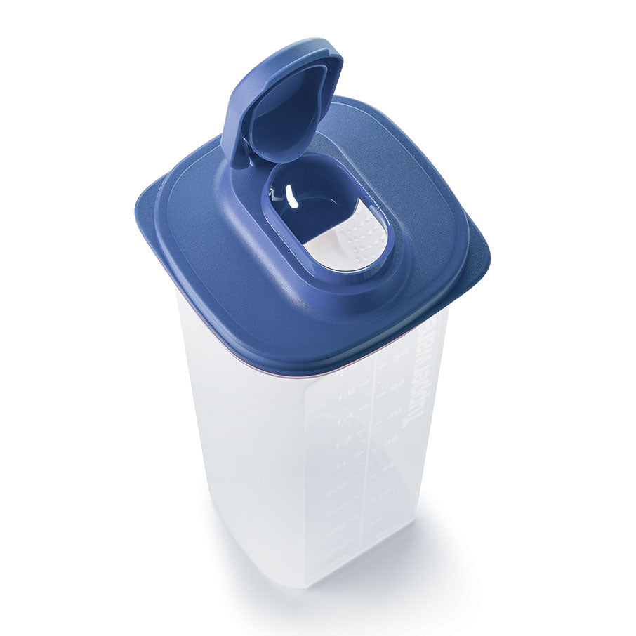 Slim Line Pitcher with Strainer Set