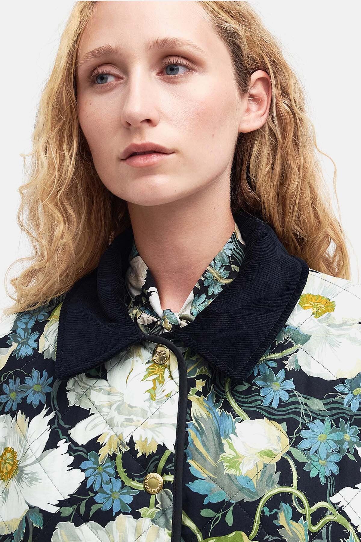 Daintry Reversible Quilted Jacket - BLACK/PAPAVERA