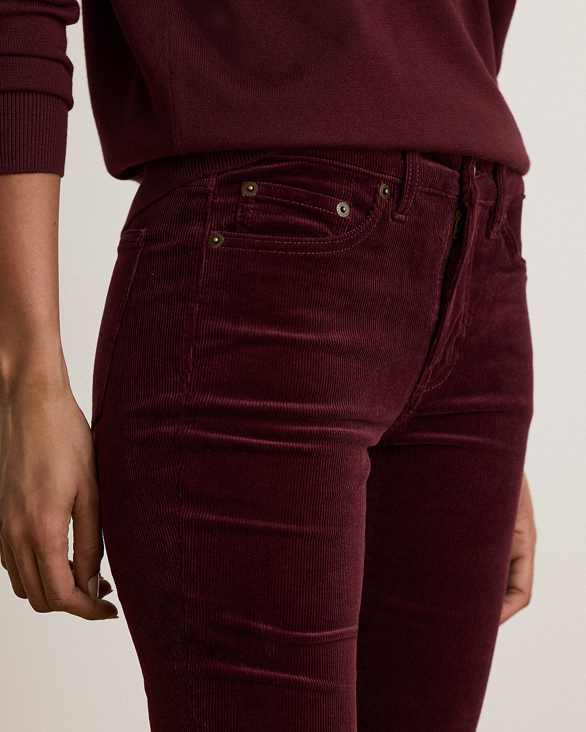 Mid-Rise Corduroy Slim Straight Pant