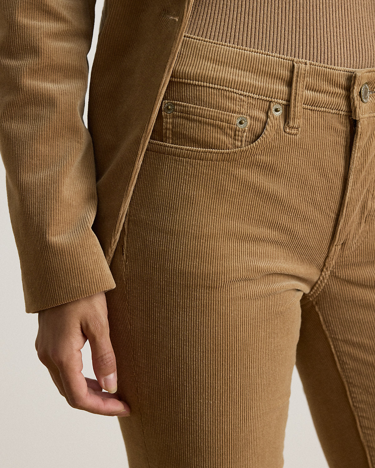 Mid-Rise Corduroy Slim Straight Pant
