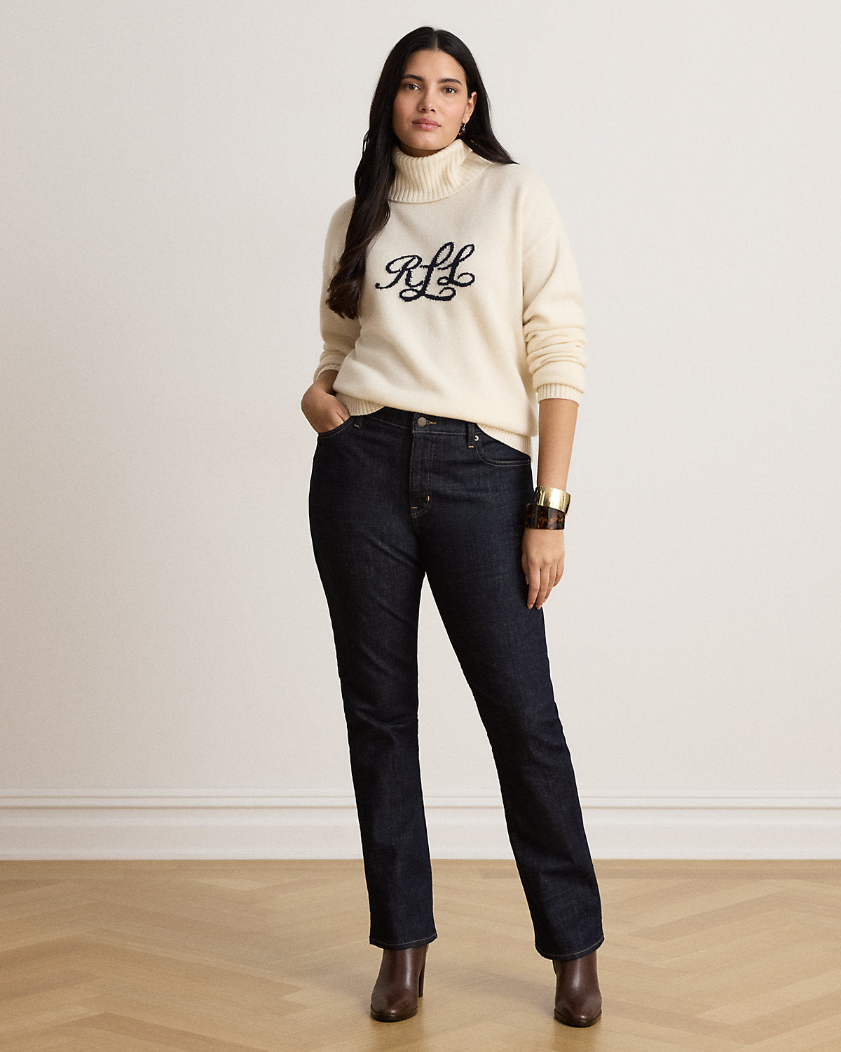 Mid-Rise Slim Straight Jean