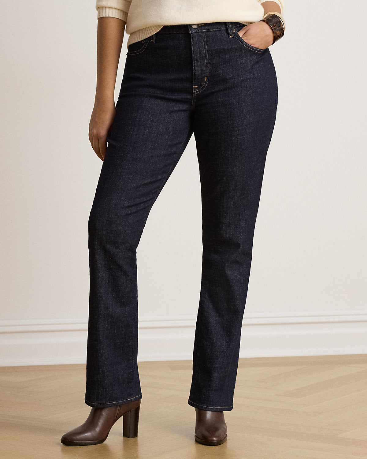 Mid-Rise Slim Straight Jean