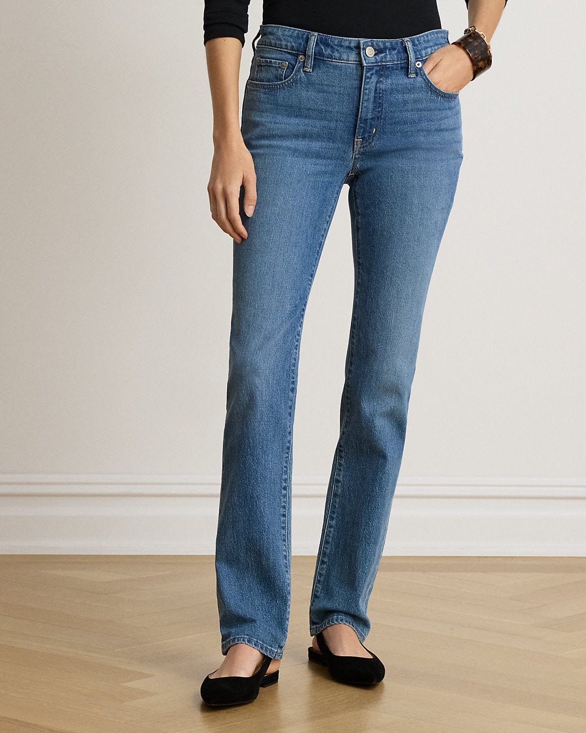 Mid-Rise Slim Straight Jean