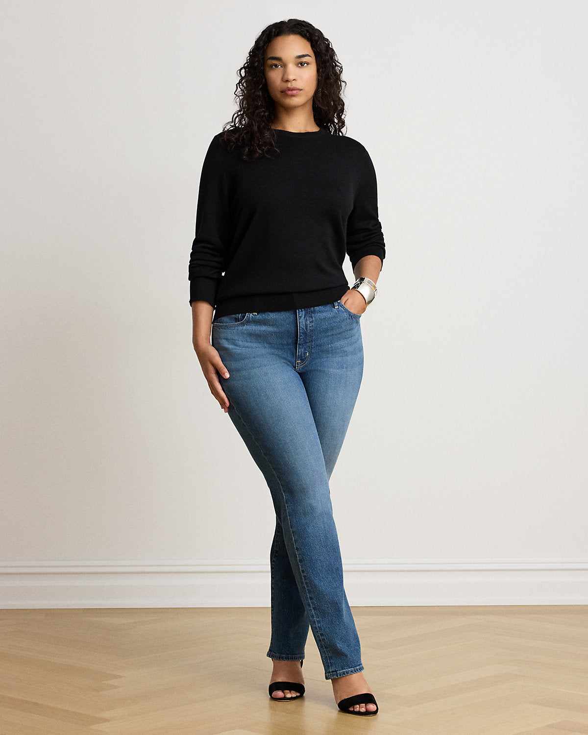 Mid-Rise Slim Straight Jean