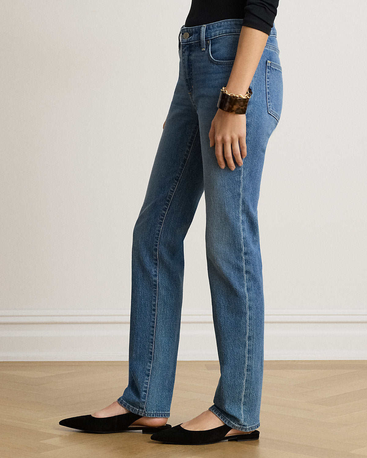 Mid-Rise Slim Straight Jean