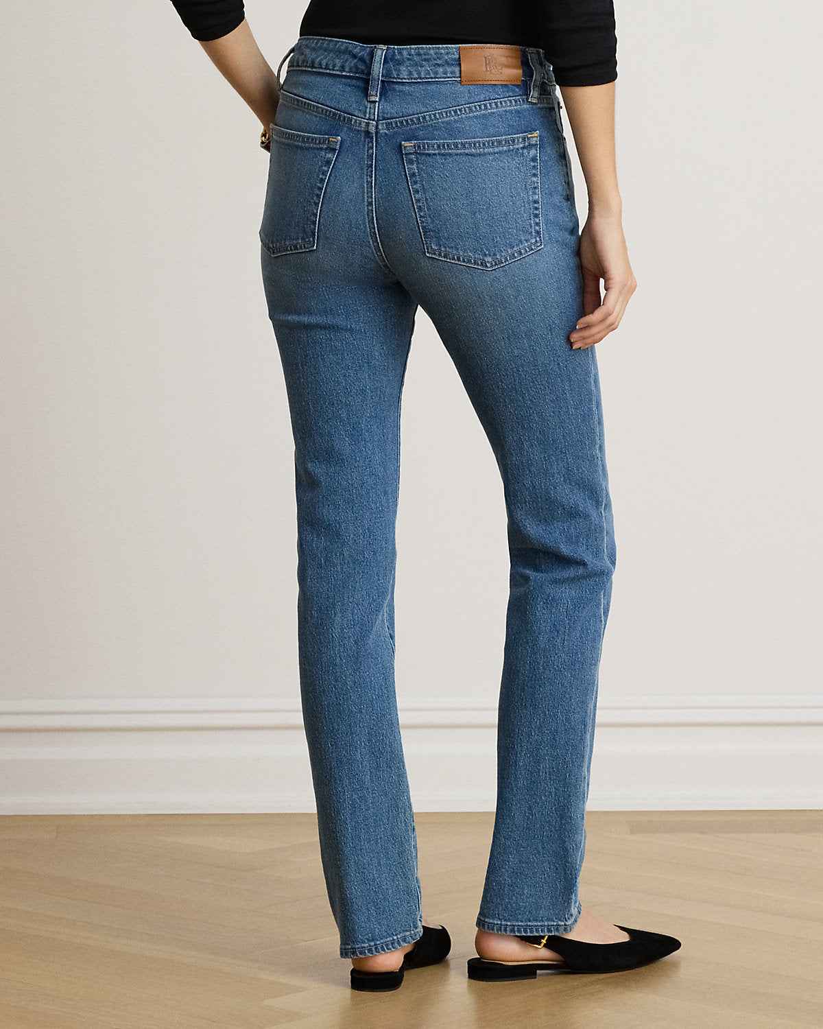 Mid-Rise Slim Straight Jean