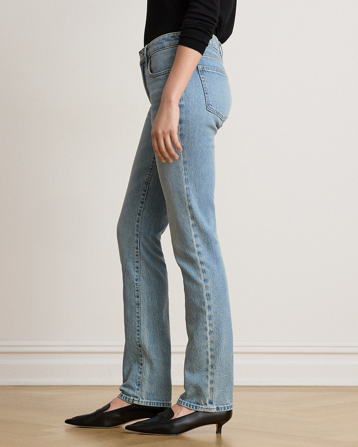 Mid-Rise Slim Straight Jean