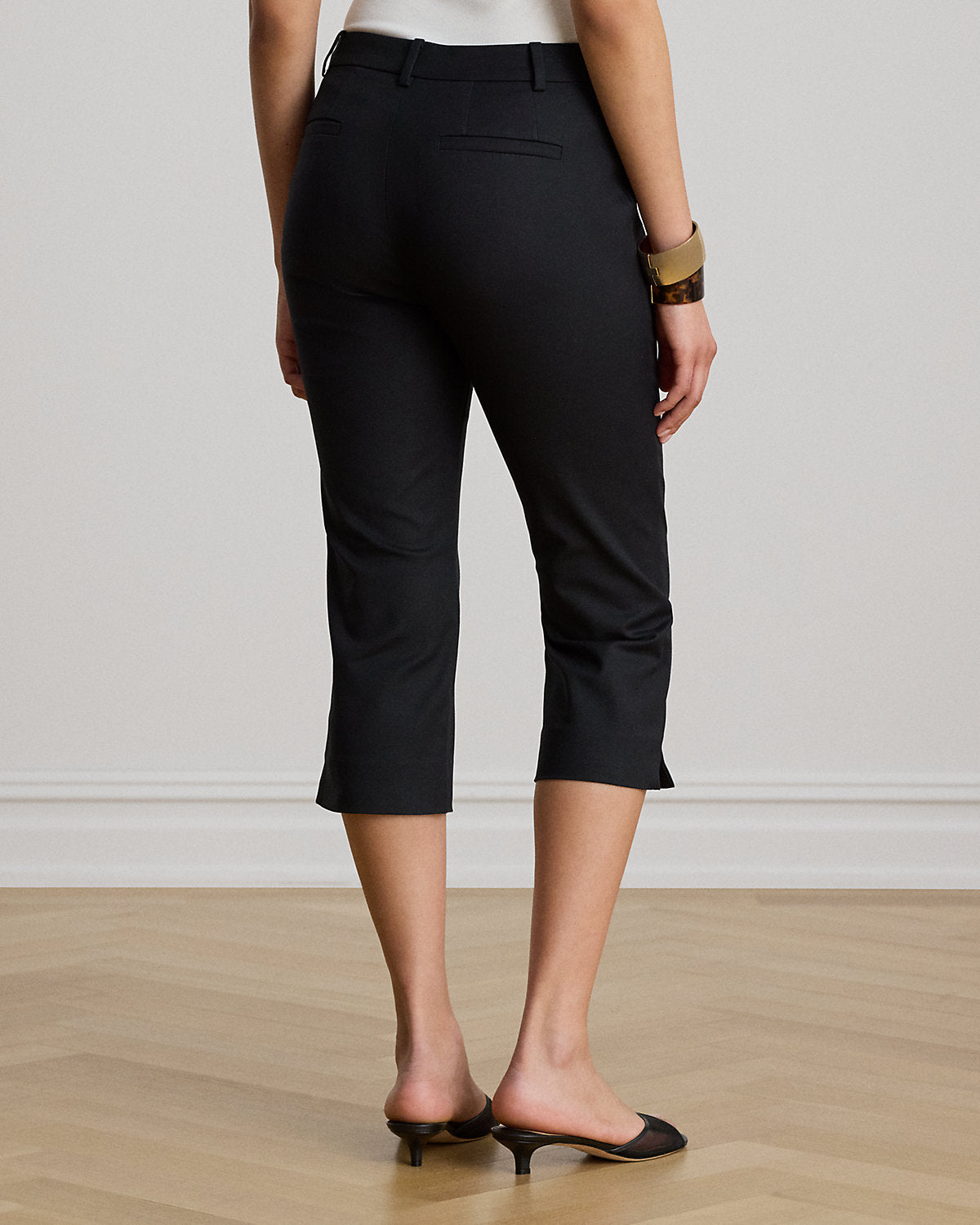 Double-Faced Stretch Cotton Capri Pant