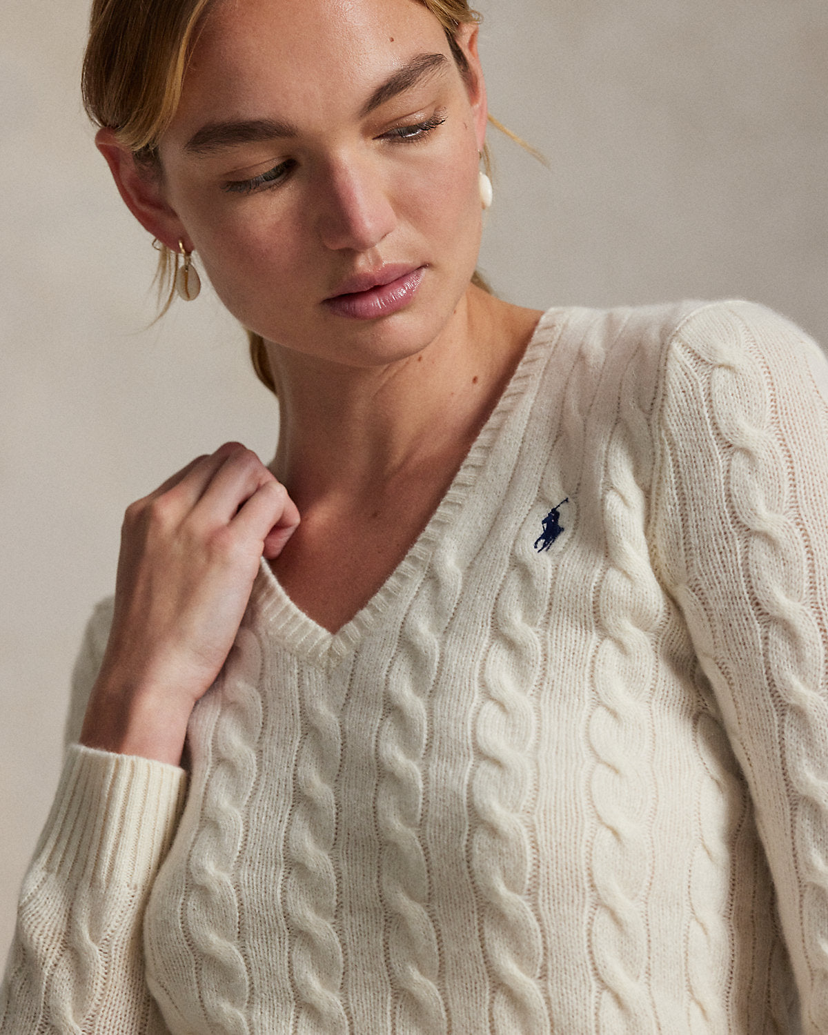 Cable-Knit Wool-Cashmere V-Neck Sweater