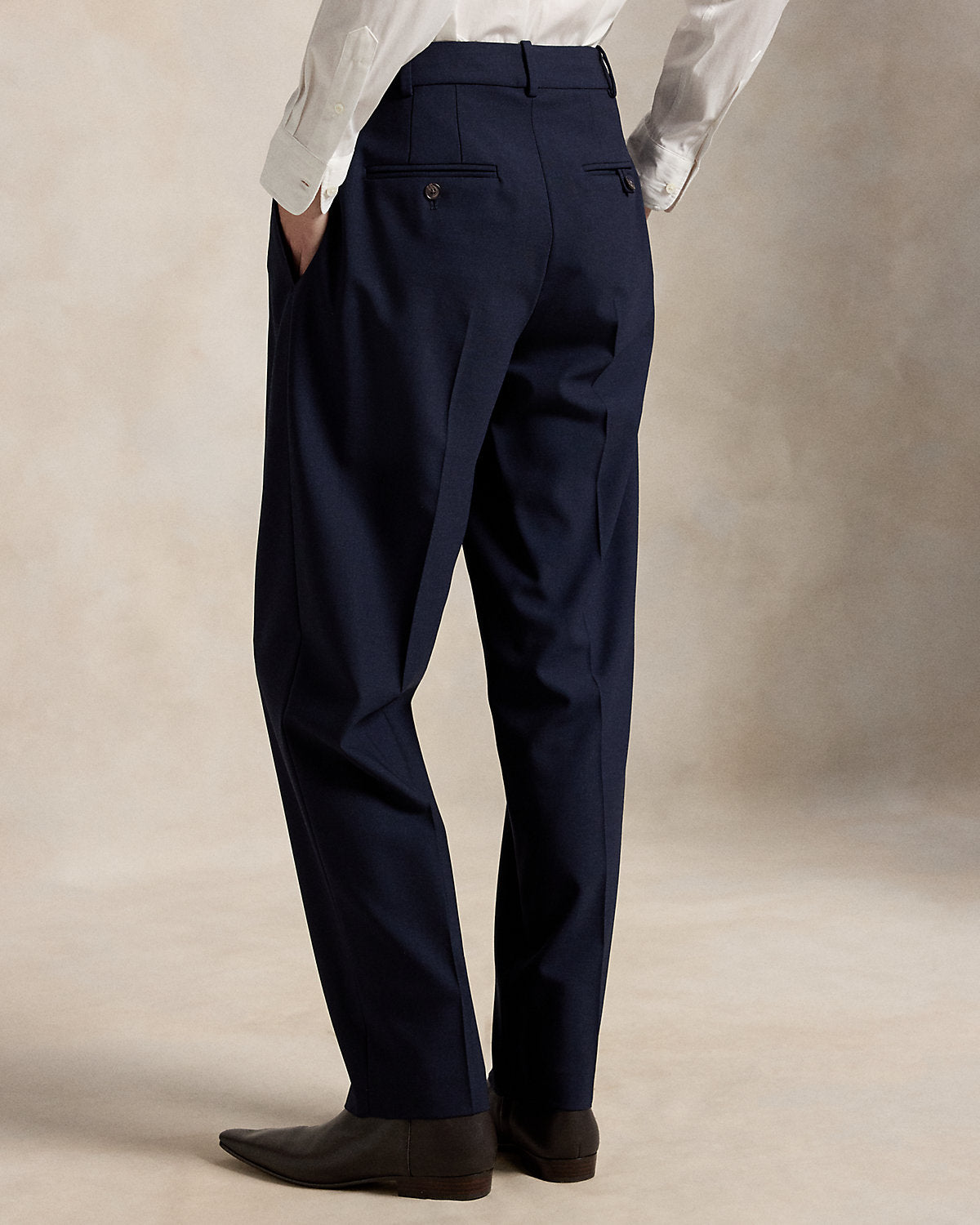 Pleated Tapered Stretch-Wool Pant