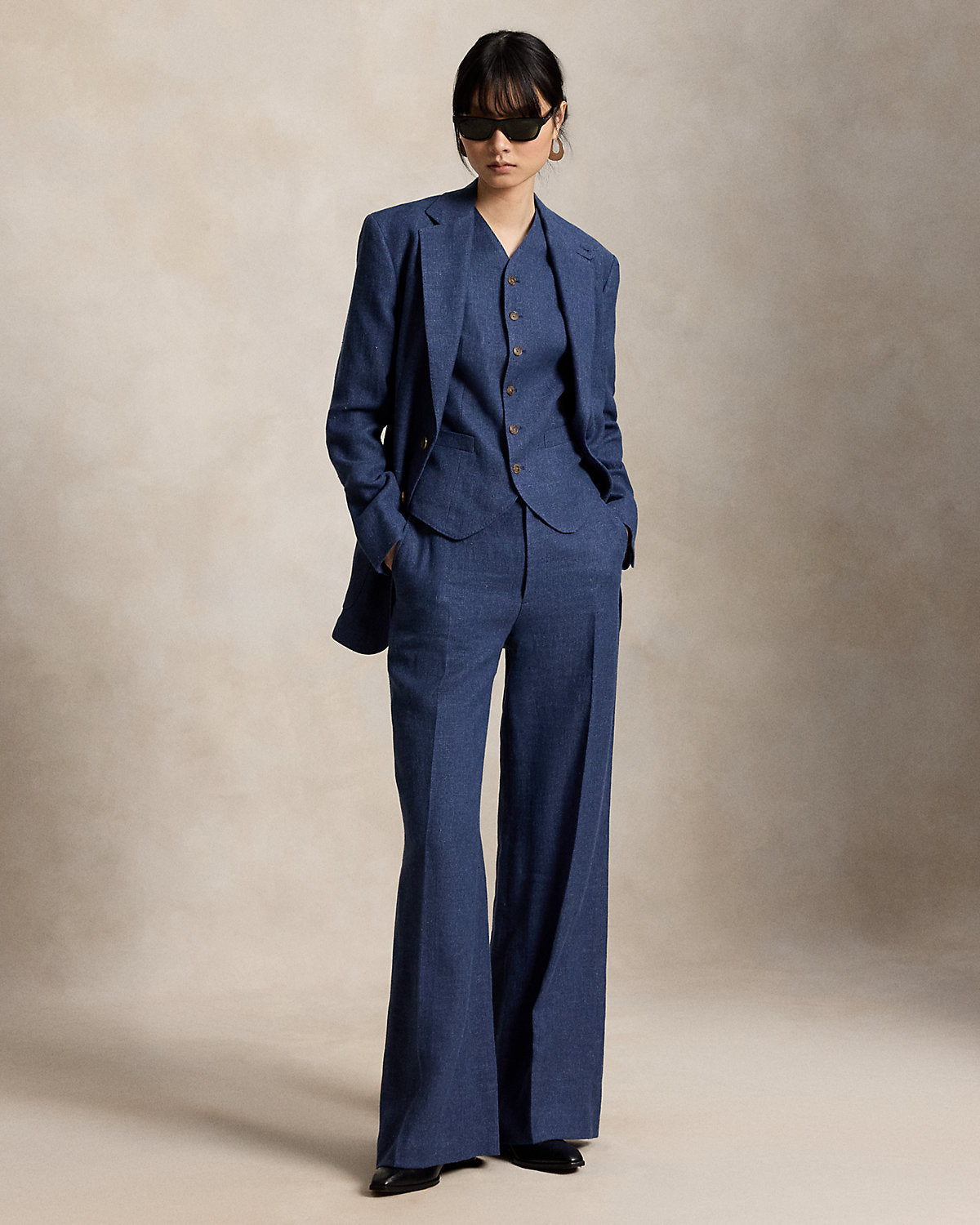 Buttoned Linen-Cotton Vest