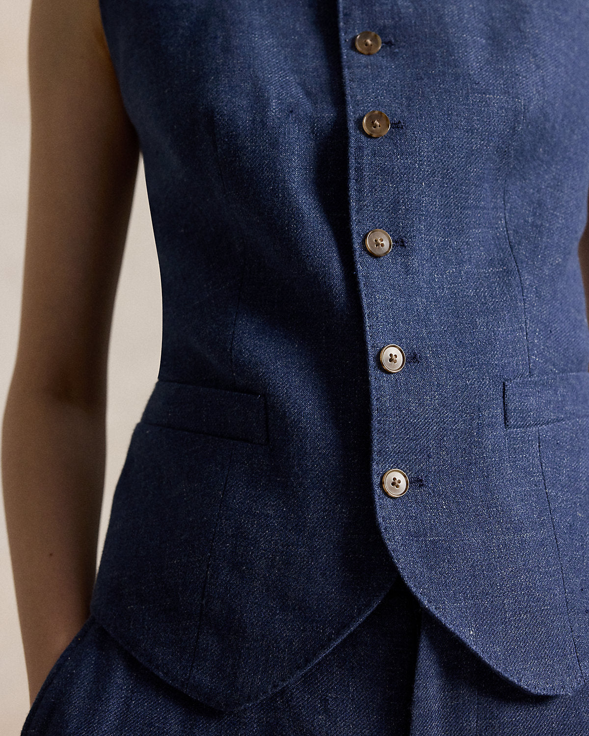 Buttoned Linen-Cotton Vest