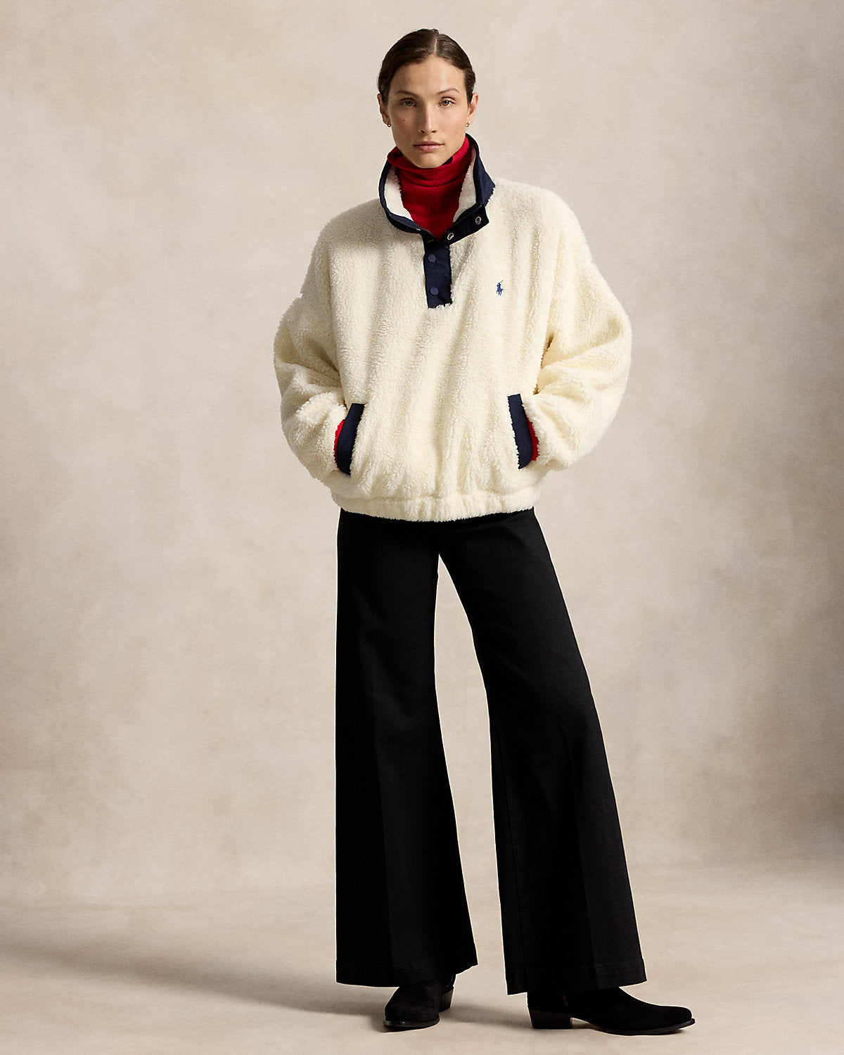 Bear High-Pile Fleece Funnelneck
