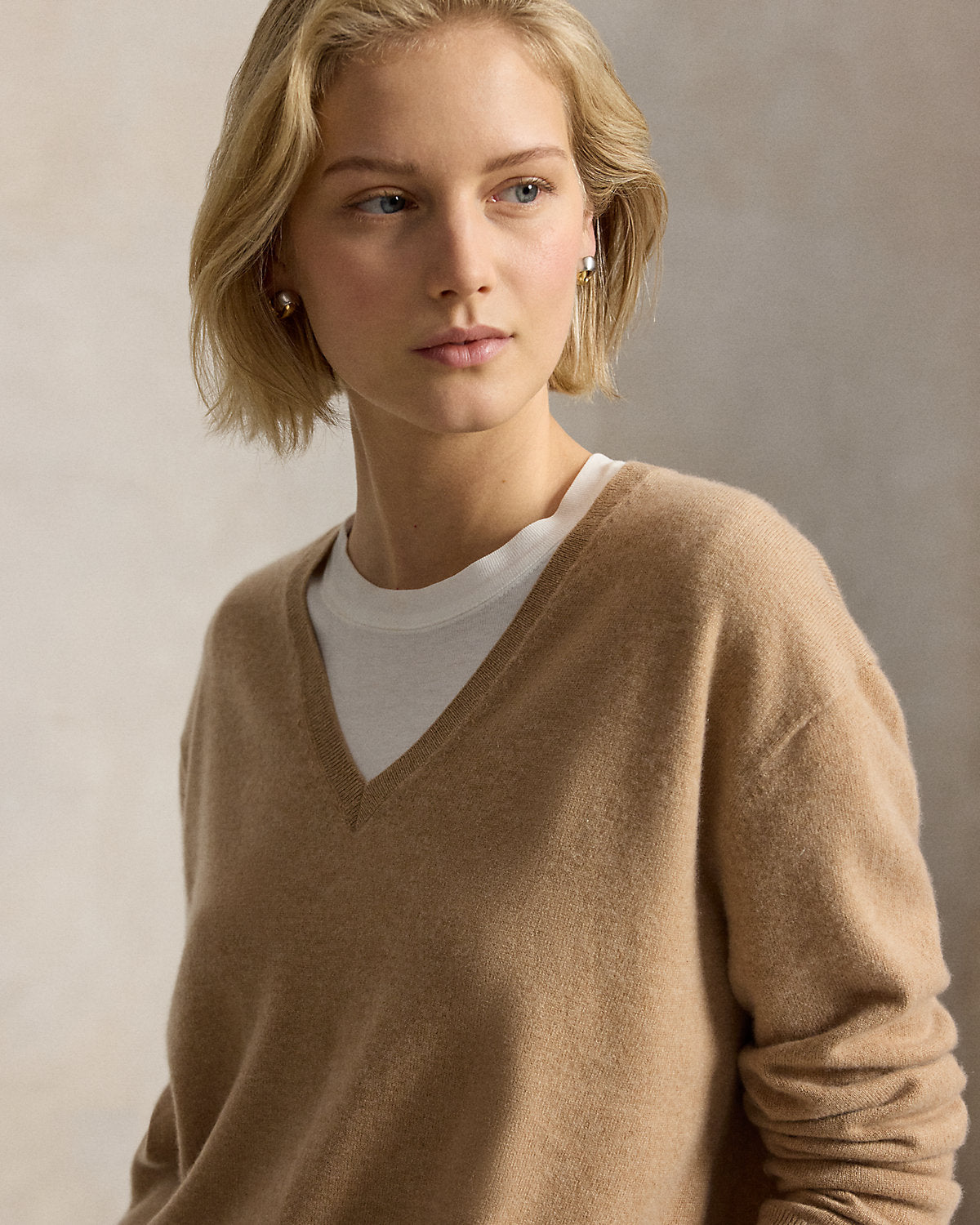 Women's Cashmere V-Neck Sweater
