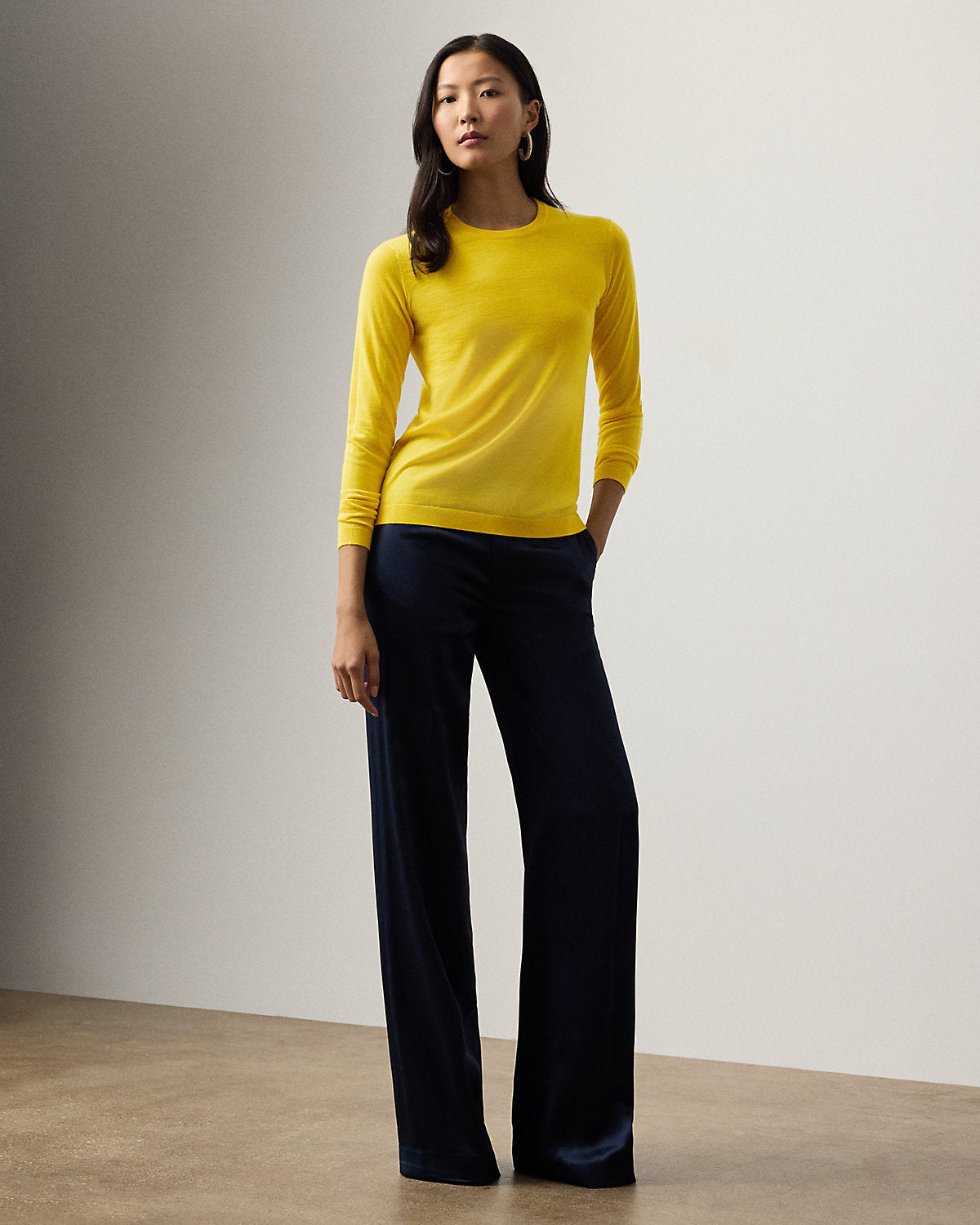 Women's Cashmere Crewneck Sweater