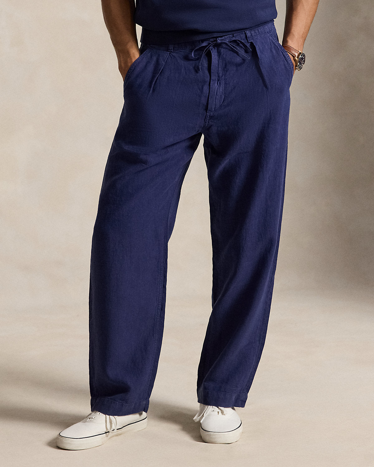 Lateef Relaxed Fit Pleated Linen Pant