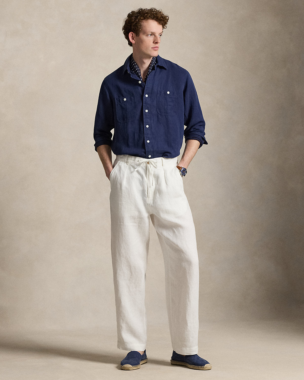 Lateef Relaxed Fit Pleated Linen Pant