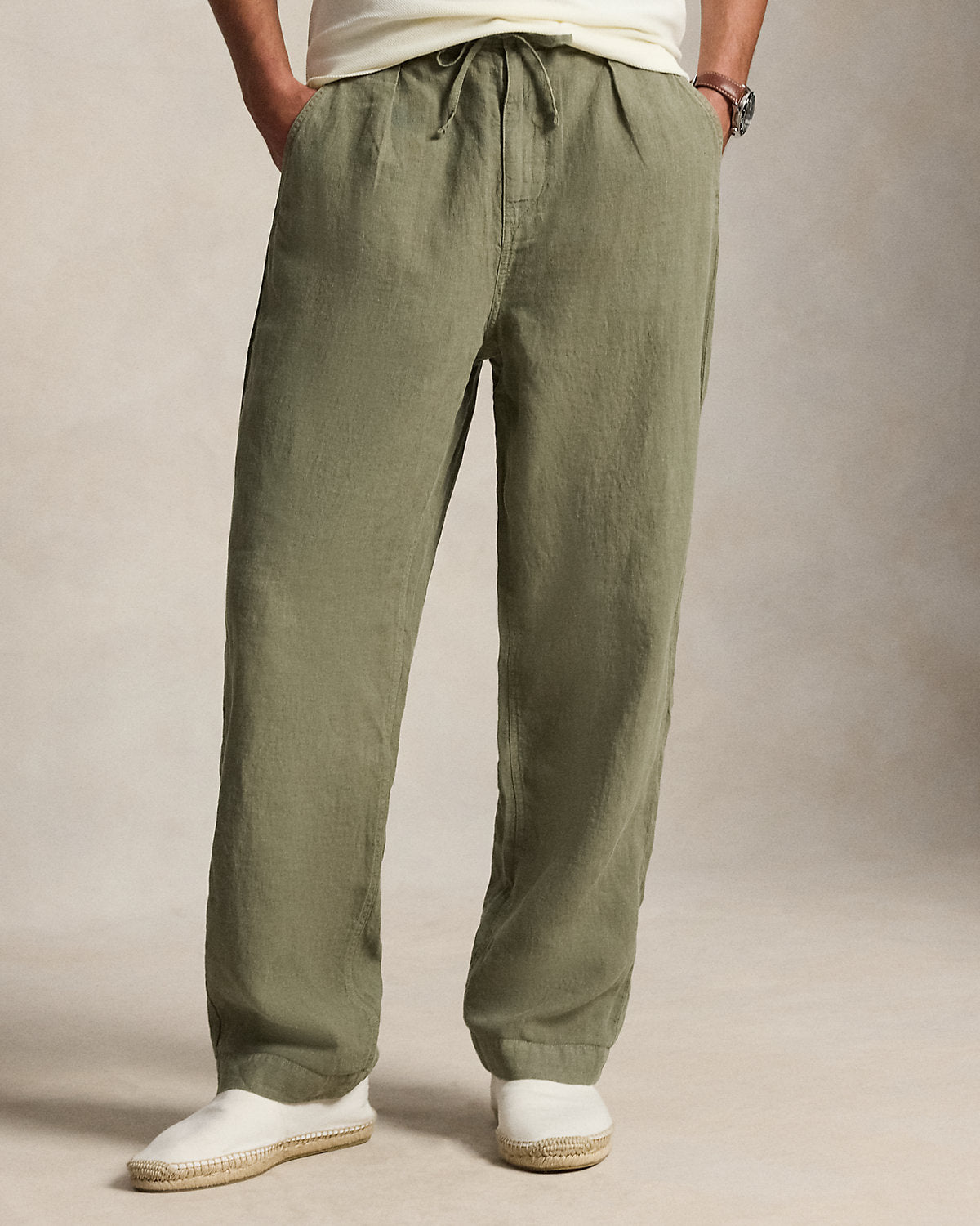 Lateef Relaxed Fit Pleated Linen Pant