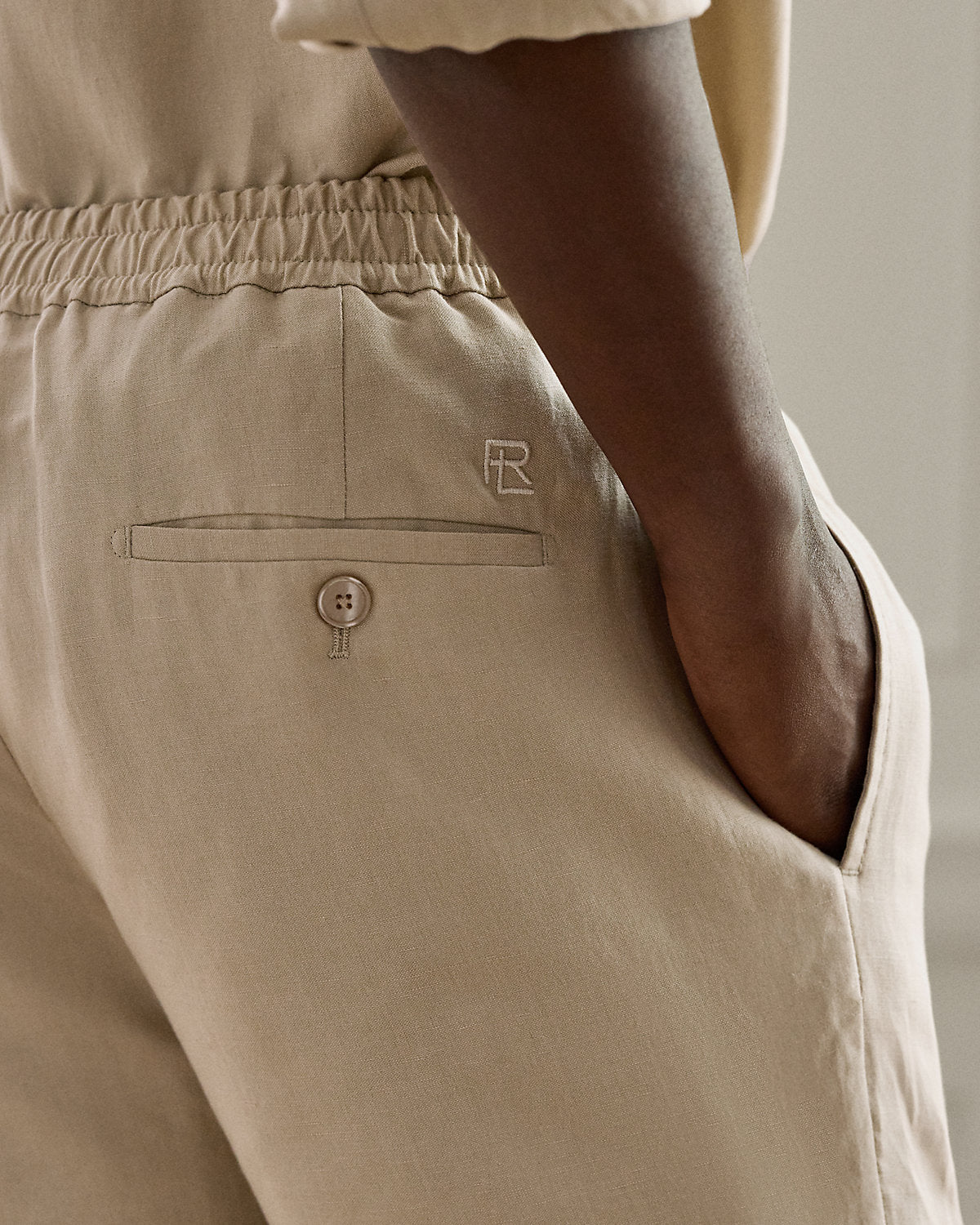 Silk-Linen Drawstring Short