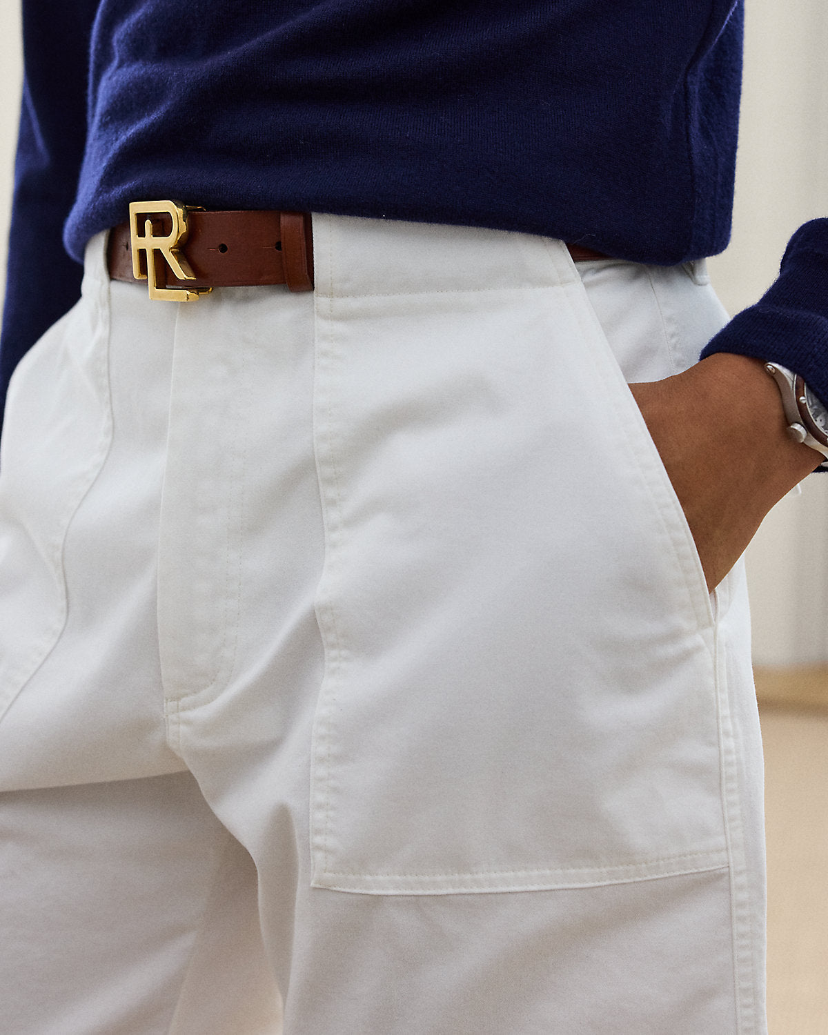 Hand-Tailored Relaxed Fit Chino Short
